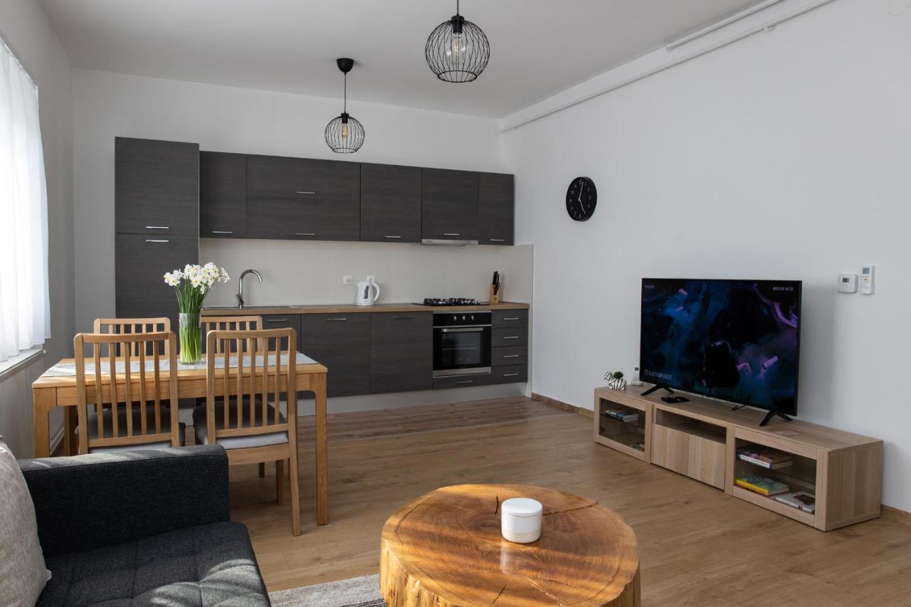 Apartman Ena 벨로바르 외부 사진